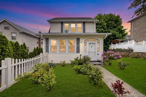 66 Page Ave, Yonkers, NY 10704