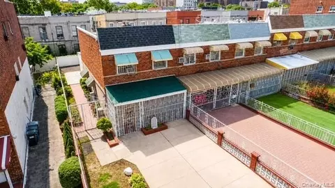1269 Rosedale Ave, New York, NY 10472