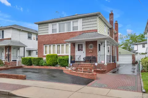 19 Gibson Blvd, Valley Stream, NY 11581