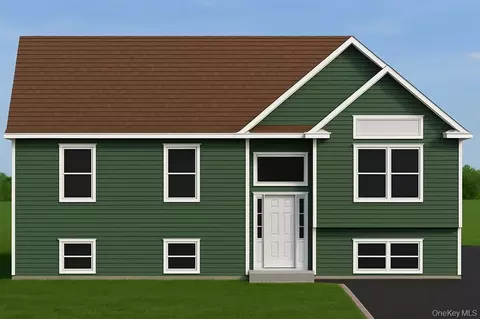 72 Concord Rd, Shirley, NY 11967