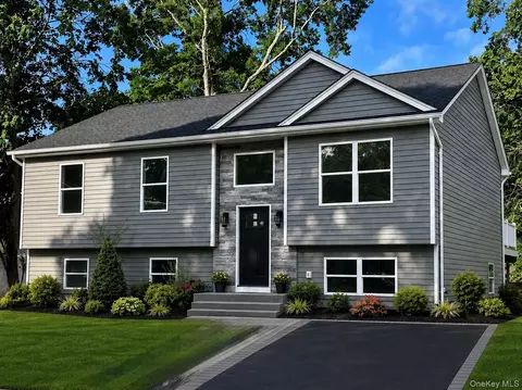 72 Concord Rd, Shirley, NY 11967