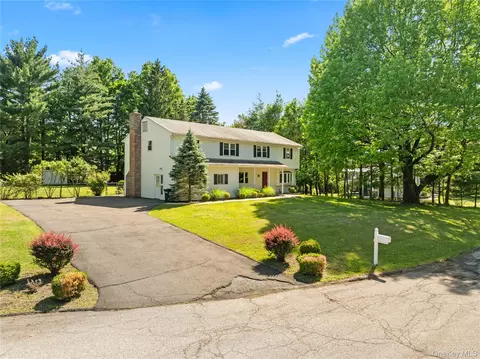 5 Daisy Ct, Ramapo, NY 10901