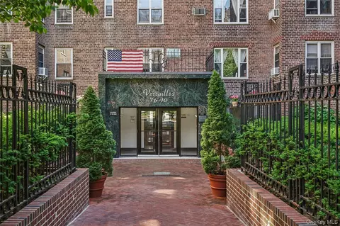 76-10 34th Ave #3H, New York, NY 11372