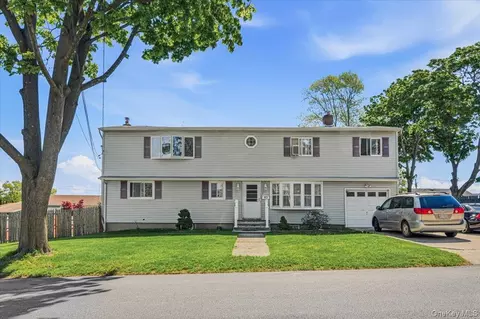 37 Westchester Ave, West Babylon, NY 11704