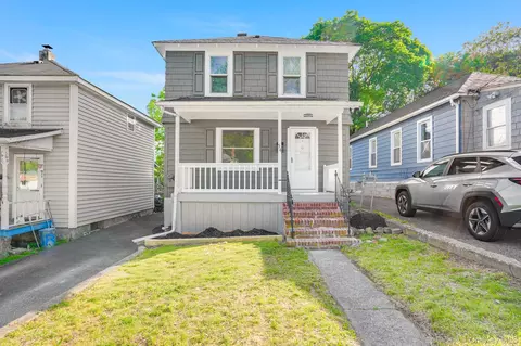 54 Larter Ave, Newburgh, NY 12550