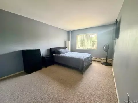 Bedroom - 1 Lakeview Dr #4-0, Peekskill, NY 10566 photo 3 of 3