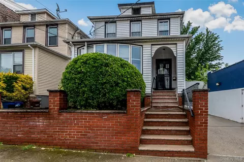 2810 Harrington Ave, New York, NY 10461