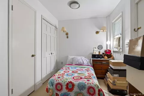 Bedroom - 51 Pinesbridge Rd, New Castle, NY 10562 photo 6 of 9