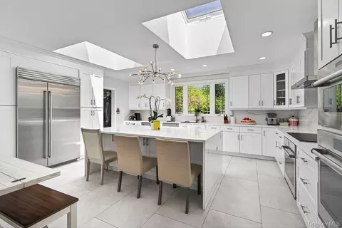Kitchen - 51 Pinesbridge Rd, New Castle, NY 10562 photo 1 of 5
