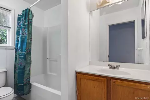 Bath - 51 Pinesbridge Rd, New Castle, NY 10562 photo 7 of 8