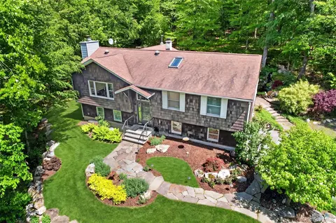 5 California Rd, Warwick, NY 10990