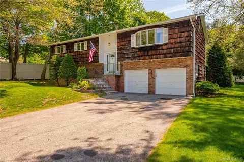 251 Bainbridge Ave, Mount Pleasant, NY 10594