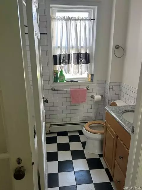 Bath - 237 Spring St, Ossining, NY 10562 photo 1 of 3