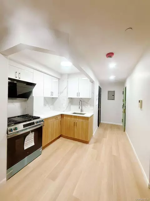 134-43 Maple Ave #4C, New York, NY 11354