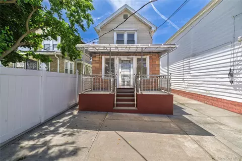 16814 110th Rd, Jamaica, NY 11433