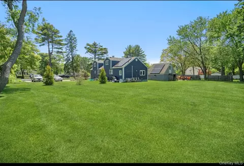 47 Bushwick Ave, Brentwood, NY 11717