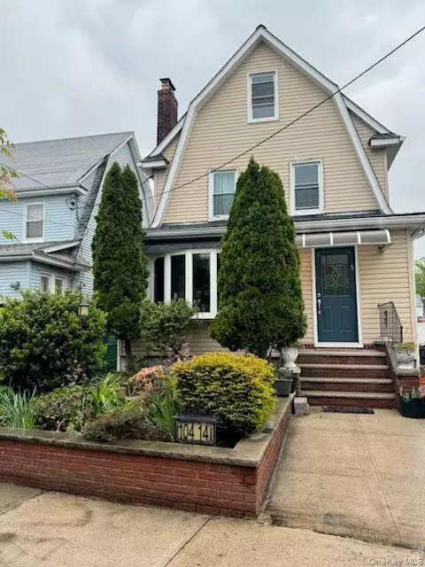 10414 212th St, New York, NY 11429