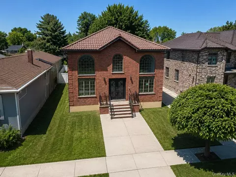 20411 38th Ave, Bayside, NY 11361