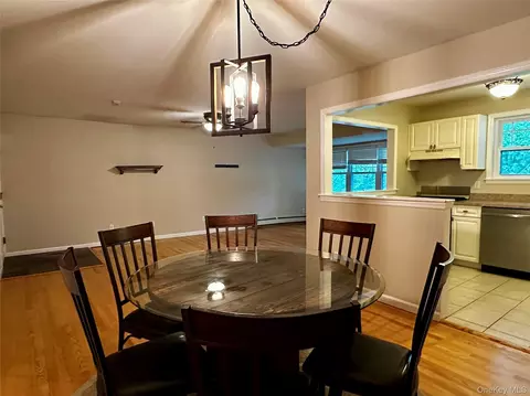 Dining - 249 Fairharbor Dr #249, Patchogue, NY 11772 photo 1 of 3