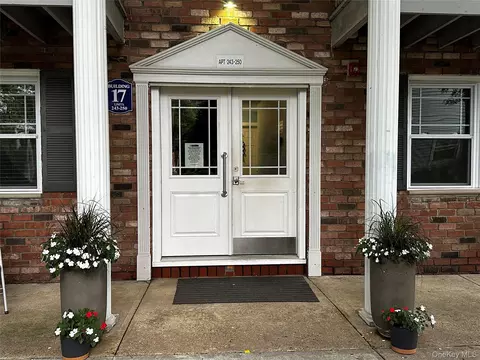 249 Fairharbor Dr #249, Patchogue, NY 11772 photo 1