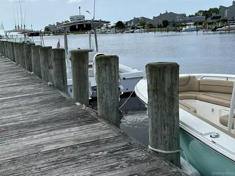 Other - 249 Fairharbor Dr #249, Patchogue, NY 11772 photo 4 of 5