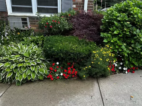 Exterior - 249 Fairharbor Dr #249, Patchogue, NY 11772 photo 7 of 9