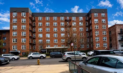 144-24 37th Ave #5, Flushing, NY 11354