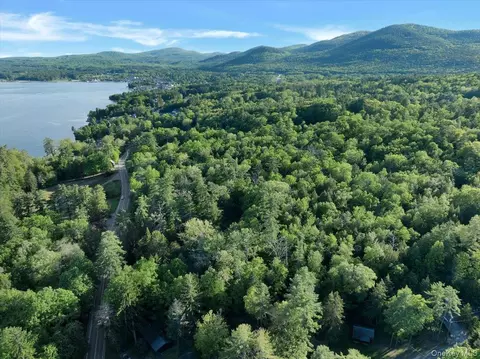 3089 Lakeshore Dr, Lake George, NY 12845