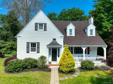12 Gaskin Rd, Poughkeepsie, NY 12601