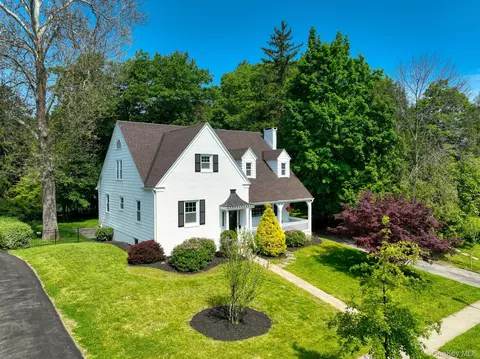 Exterior - 12 Gaskin Rd, Poughkeepsie, NY 12601 photo 2 of 6