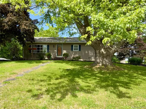 10 James St, Crawford, NY 12566