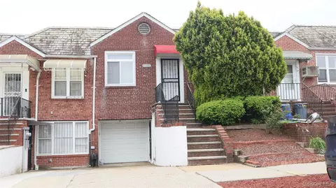 146-24 58th Ave, Flushing, NY 11355