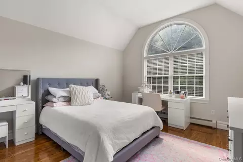 Bedroom - 9 Ronwood Rd, Ramapo, NY 10977 photo 5 of 5