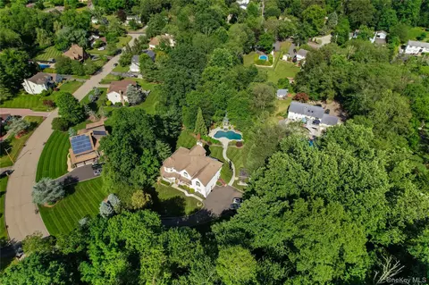 View/Area - 9 Ronwood Rd, Ramapo, NY 10977 photo 4 of 5