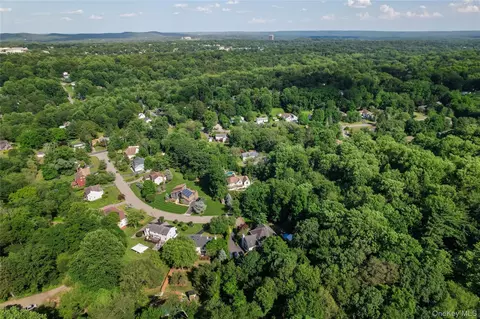View/Area - 9 Ronwood Rd, Ramapo, NY 10977 photo 5 of 5