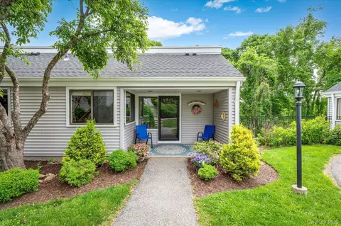 91 Heritage Hls #D, Somers, NY 10589