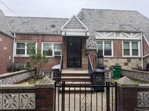 24-33 82nd St, New York, NY 11370