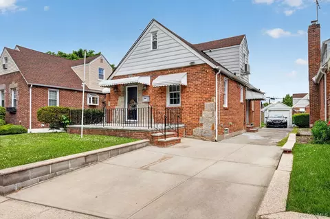 8311 Little Neck Pkwy, New York, NY 11004