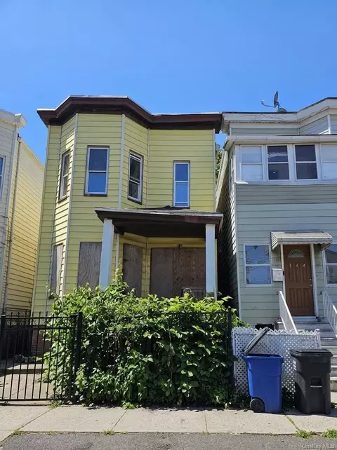 146 S 13th Ave, Mount Vernon, NY 10550