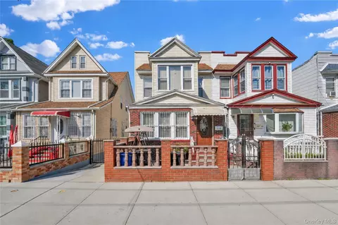 107-22 105 St, New York, NY 11417