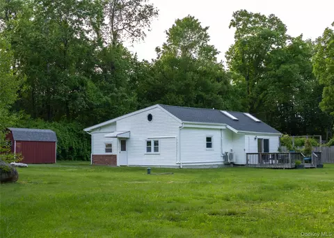 23 Lucille Rd, Kent, NY 10512