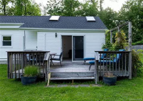 Exterior - 23 Lucille Rd, Kent, NY 10512 photo 9 of 11