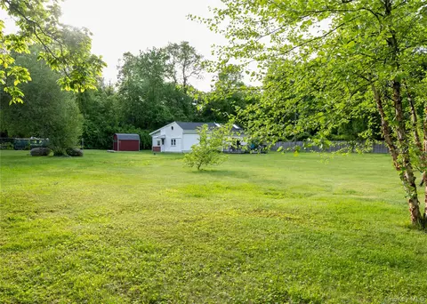 Exterior - 23 Lucille Rd, Kent, NY 10512 photo 6 of 11