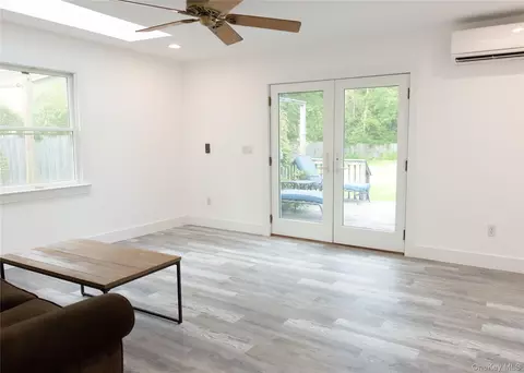 Living - 23 Lucille Rd, Kent, NY 10512 photo 4 of 5