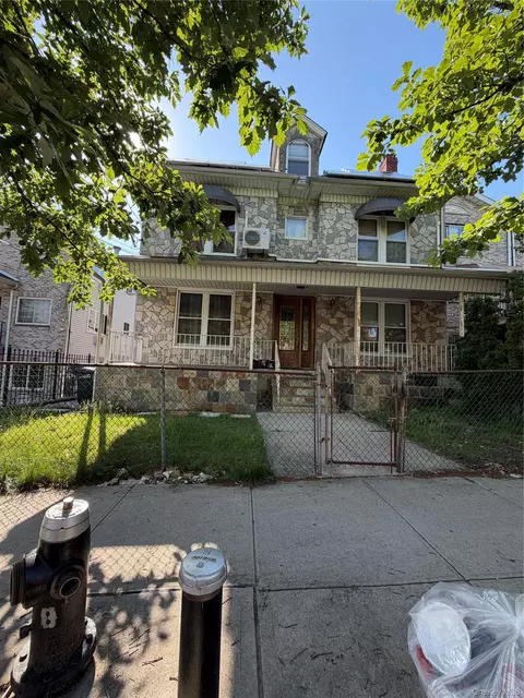 3643 Paulding Ave, New York, NY 10469