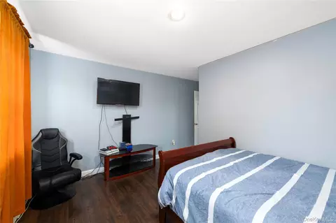 Bedroom - 8 Cedardale Loop, Wappingers Falls, NY 12590 photo 3 of 9