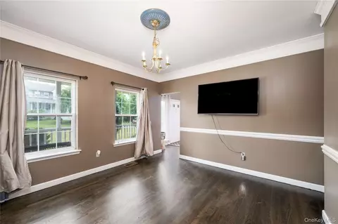 Living - 8 Cedardale Loop, Wappingers Falls, NY 12590 photo 1 of 3