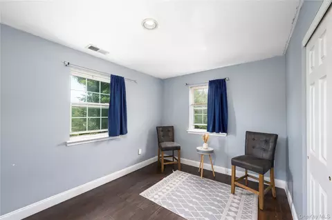 Bedroom - 8 Cedardale Loop, Wappingers Falls, NY 12590 photo 4 of 9
