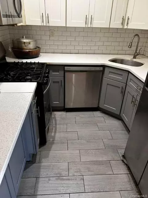 115-20 217th St, New York, NY 11411