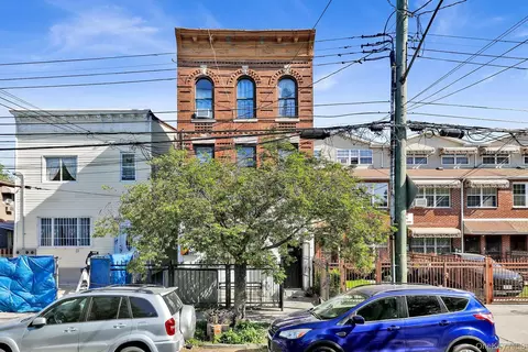 863 Dumont Ave, Brooklyn, NY 11207